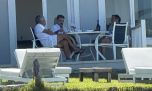 Cumbre casual en Pinamar: Stornelli, Ritondo y un empresario de seguros