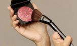 Belleza inclusiva: los primeros pinceles de maquillaje diseñados para personas con diversidad funcional