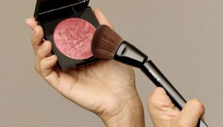 Belleza inclusiva: los primeros pinceles de maquillaje diseñados para personas con diversidad funcional