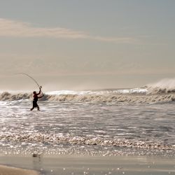 Las condiciones del mar permitieron un buen pique durante gran parte del torneo, con cambios constantes en la ganchera y con portes destacados como suelen darse en estas playas en cada concurso.