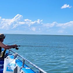Aficionados de todo el país se acercan al paraíso del pescador deportivo a disfrutar de la multiplicidad de especies que entrega este destino.