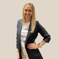 Delfina Gallo: la profesora de inglés que ayuda a cientos de profesionales a escalar en el mundo empresarial  | Foto:CEDOC