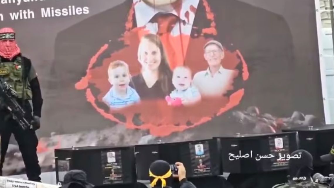 La ONU calificó como "abominable" la escena de la entrega de los cuerpos de la familia Bibas