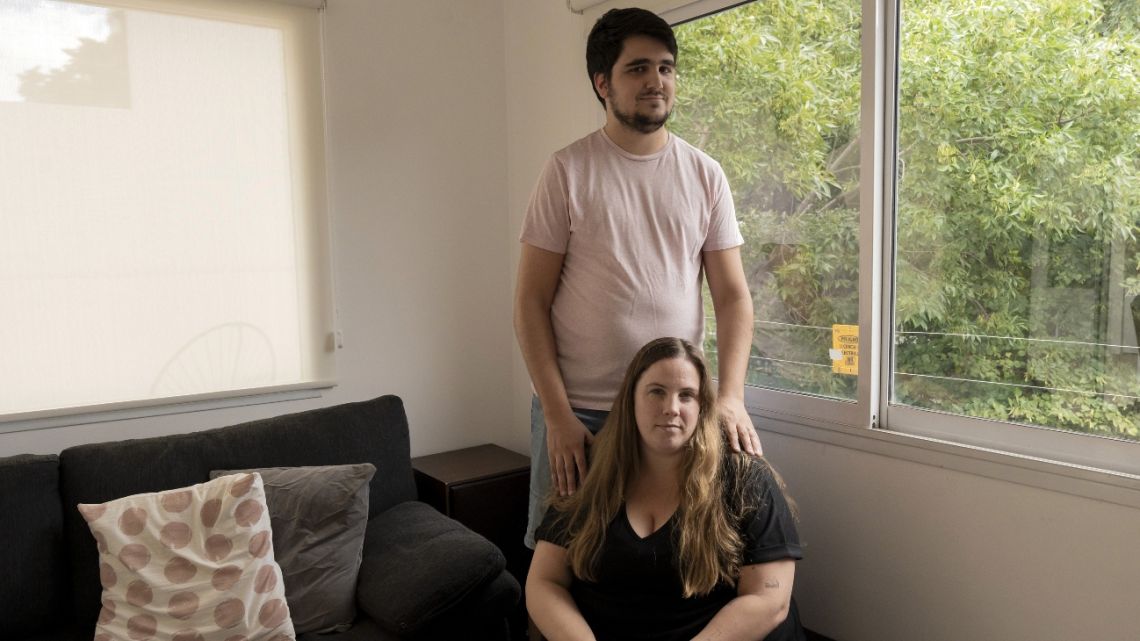 Juan Pablo Rotger and his wife, Josefina, in their new home in Acassuso.