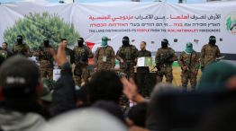 Hamás liberó a los rehenes israelíes Avera Mengistu y Tal Shoham.