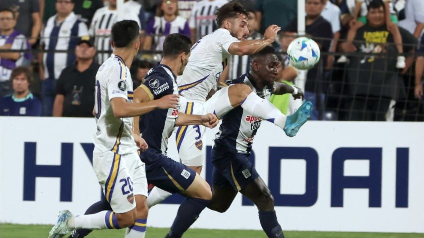 Obligado a ganar, Boca recibe a Alianza Lima este martes en La Bombonera.