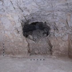 Puerta de entrada de la tumba.