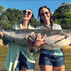 Las chicas lograron una captura soñada en uno de los destinos más bondadosos para el pescador como Itá Ibaté. 