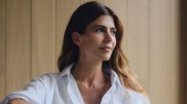 Las cuatro prendas básicas con los que Juliana Awada eleva sus looks cancheros