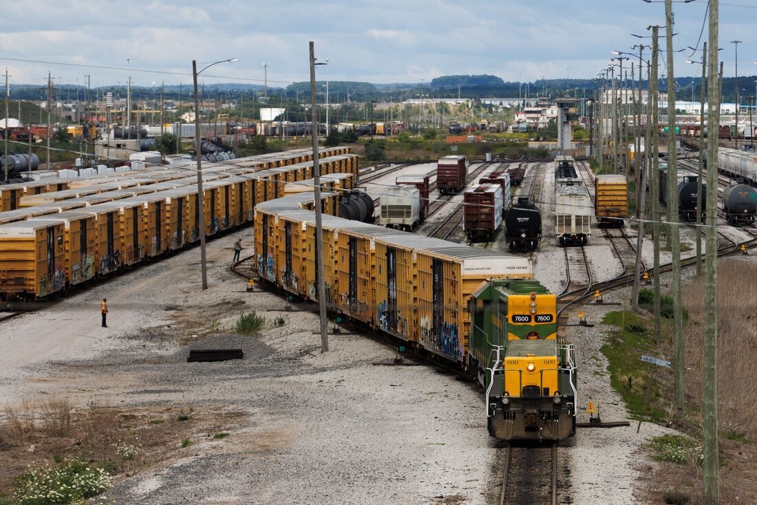 Rail Giants Plan To Shut Down Canada Network After Union Talks Fail