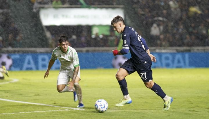 Lluvia en Banfield vs Independiente