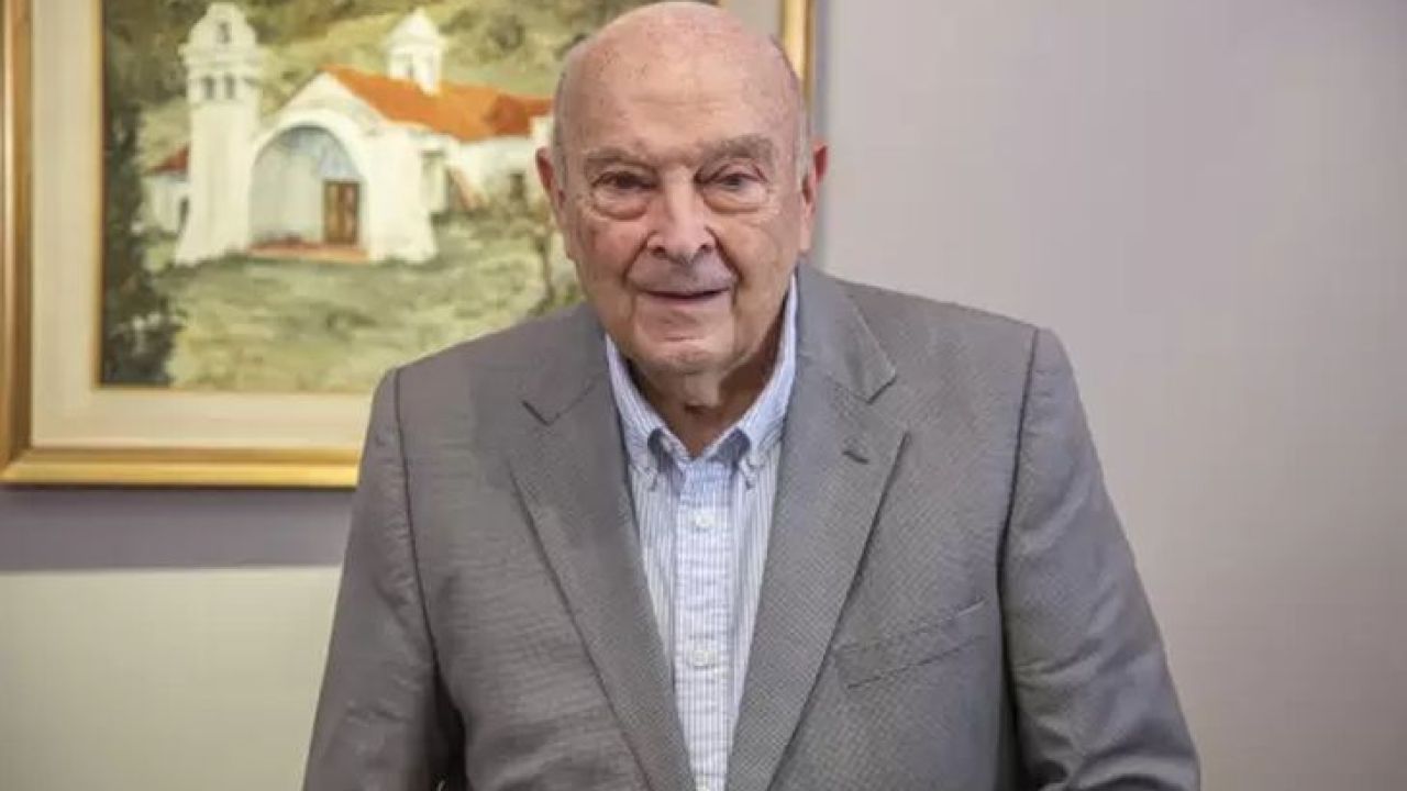 Domingo Cavallo en conferencia