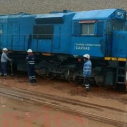 El Tren a las Nubes quedó enterrado en el barro.