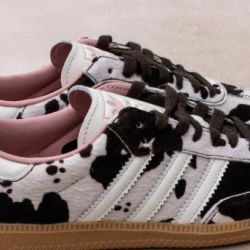 Adidas de vaca