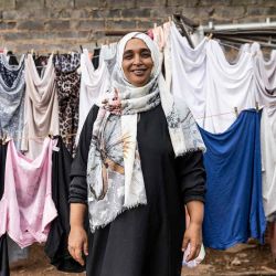 Nuraan Gain, de 46 años, fundadora de HHNR-SA (Hunger Has No Religion),en su casa de Johannesburgo. Foto de Roberta Ciuccio / AFP | Foto:AFP