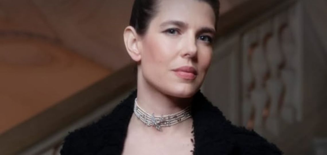 Carlota Casiraghi deslumbró en Chanel durante la Semana de la Moda de París