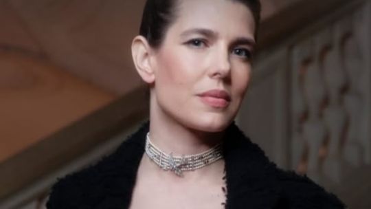 Carlota Casiraghi deslumbró en Chanel durante la Semana de la Moda de París