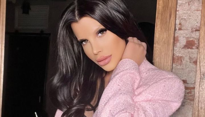 Las mejores fotos del viaje de Charlotte Caniggia al Disney de China	