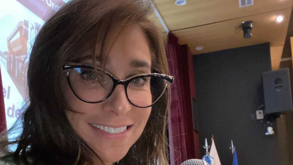 Natalia Frank y va a conducir un programa en radio Perfil 20250307