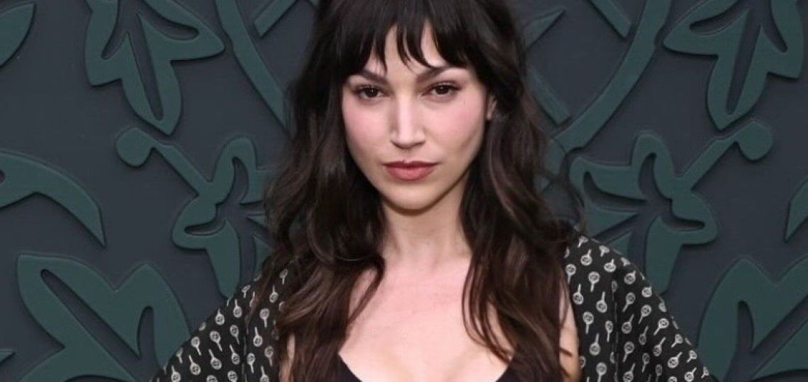 Úrsula Corberó inspira desde París en su look athleisure infalible