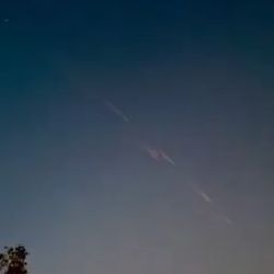 El curioso fenómeno iluminó el cielo de Rosario y de las ciudades vecinas.