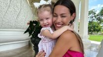 "Es mini Pampita", Anita García Moritán se vistió de princesa y soprendió por el gran parecido con su mamá
