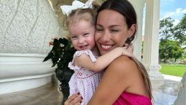 Pampita mostró las divertidas travesuras de Anita García Moritán mientras disfrutan de la pileta: “Entrena y limpia”