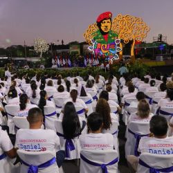 Imagen cedida por el Consejo de Comunicación y Ciudadanía de la República de Nicaragua de personas asistiendo a la entrega de 500 autobuses fabricados en China, en Managua, Nicaragua. El Gobierno de Nicaragua entregó a cooperativas de transporte 500 autobuses fabricados en China, para avanzar con el programa de mejoramiento del servicio a la población. | Foto:Xinhua/Consejo de Comunicación y Ciudadanía de Nicaragua