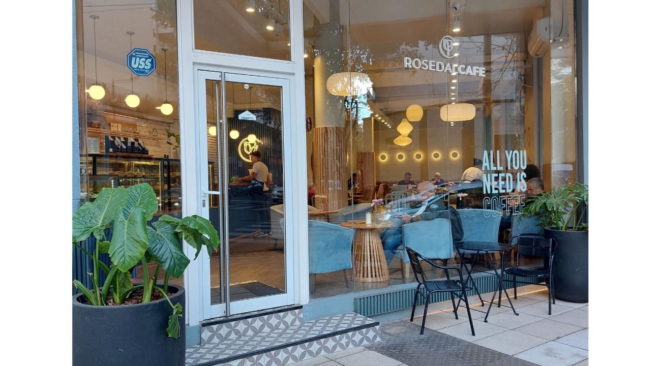 Rosedal Café: Un refugio de sabor y estilo