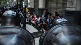 La marcha de los jubilados con los hinchas, la protesta en el Congreso 20250312