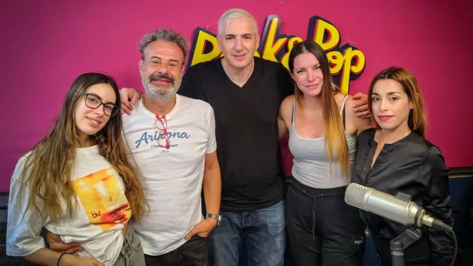 Ari Paluch junto a su equipo en Rock & Pop