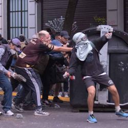Marcha de los jubilados con los hinchas, la protesta en el Congreso | Foto:Juan Obregon