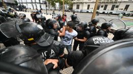  La marcha de los jubilados con los hinchas, la protesta en el Congreso 20250312