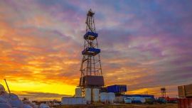 La proyección del FMI que presiona los planes en Vaca Muerta y los dólares que busca Luis Caputo