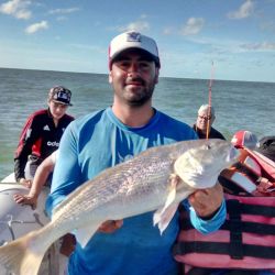 En un par de horas, la intensa actividad de pesca en Santa Teresita permite una notable captura de corvinas, apreciadas tanto por su lucha como por la exquisitez de su carne. 