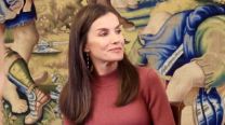 Letizia Ortiz: su look sin esfuerzo que estiliza la figura y es ideal para otoño 