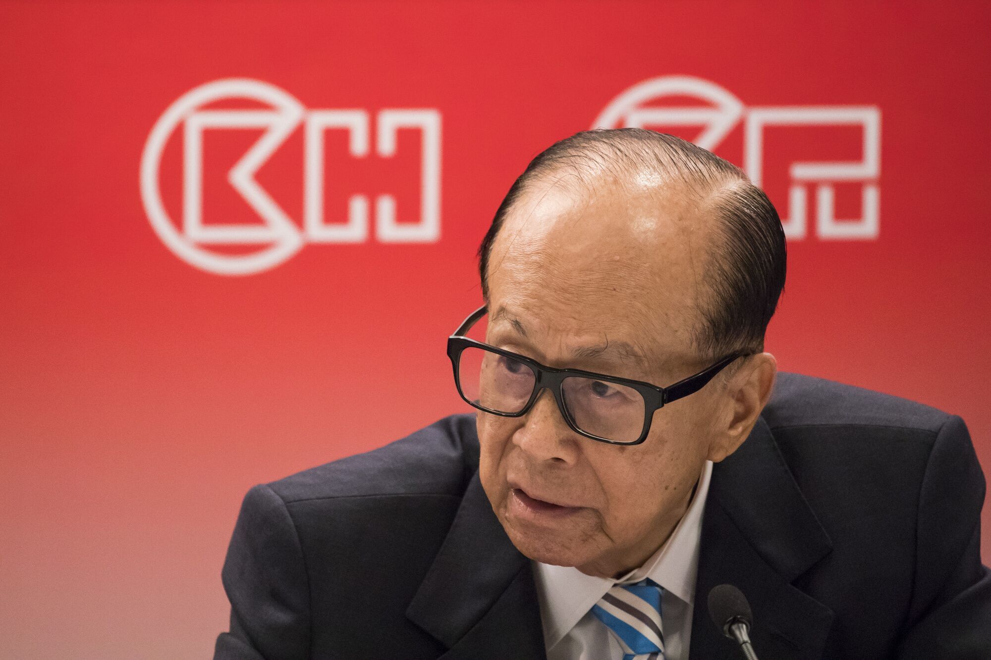 Billionaire Li Ka-shing Attends CK Hutchison Holdings Ltd. Annual Results News Conference