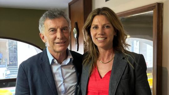 Adela Argnin junto a Mauricio Macri