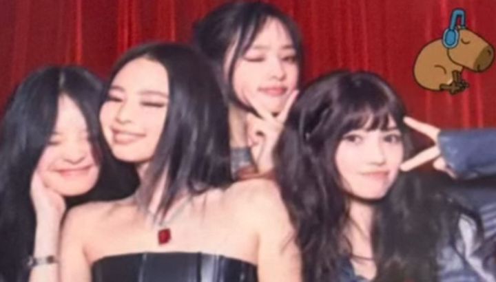 La foto de Jennie con Hanni, Minji y Danielle de NJZ que se viralizó y causó encanto