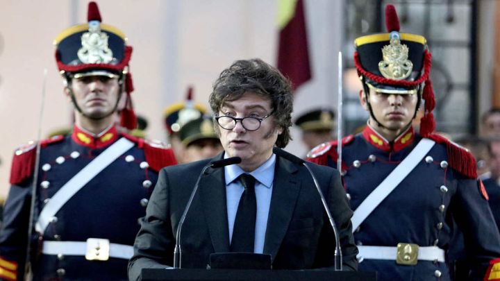 El presidente Javier Milei encabezó hoy el acto por el aniversario número 213 de la creación del Regimiento de Granaderos a Caballo "General San Martín".
