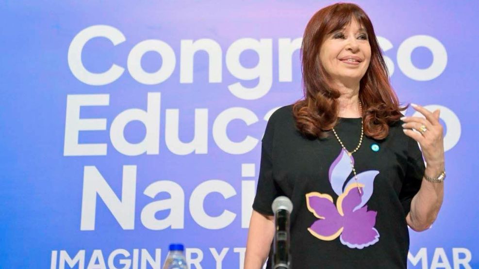 230325_cristina_fernandez_kirchner_sociales_uba_prensapjnacional_g