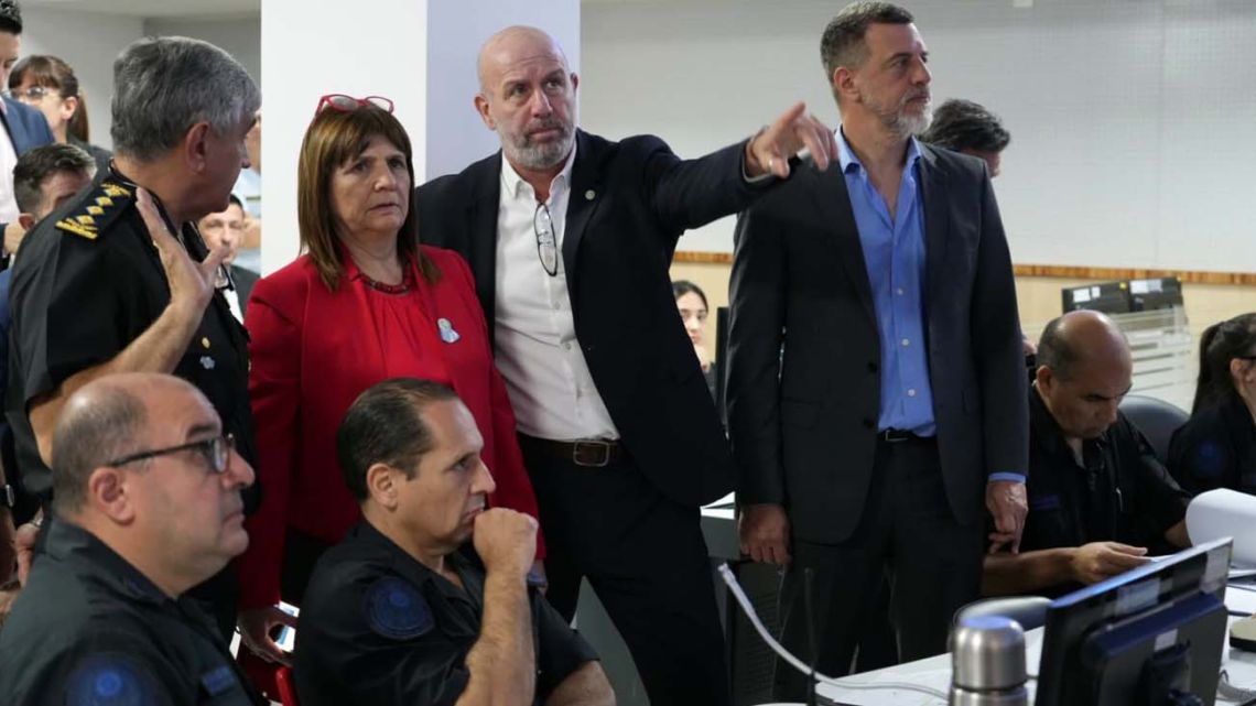 Seguridad aumentó 2012% el presupuesto para servicios “no especificados”