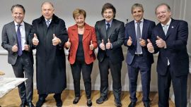 Jubilaciones, AUH y subsidios, eje del súper ajuste adicional que reclama el FMI para mantener la deuda “sostenible”