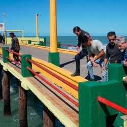 El muelle ubicado a la altura del Paseo 129 se encuentra en pleno funcionamiento y sufrirá algunas refacciones que no impedirán, según adelantaron, el acceso al mismo. 
