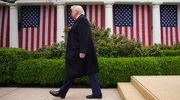 20250402 Donald Trump dio un discurso sobre aranceles recíprocos durante un evento en el Jardín de las Rosas titulado "Hagamos que Estados Unidos vuelva a ser rico" en la Casa Blanca