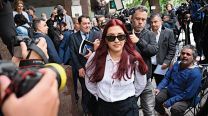 Los Maradona: todos contra Jana