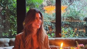 Juliana Awada con campera de gamuza y top de encaje celebró sus 51 en París