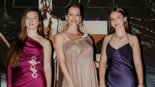 Nicole Neumann, Indiana y Allegra Cubero