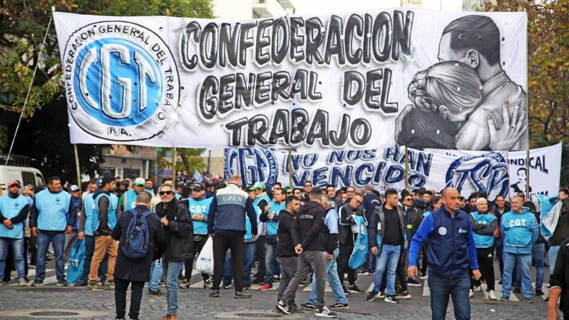 Semana caliente: la CGT se endurece ante LLA con una marcha y un paro general