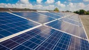 Cuba: colocan 44.000 paneles solares para hacerle frente a la crisis energética.